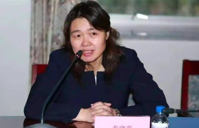 年轻善良的女教师2观看方法
